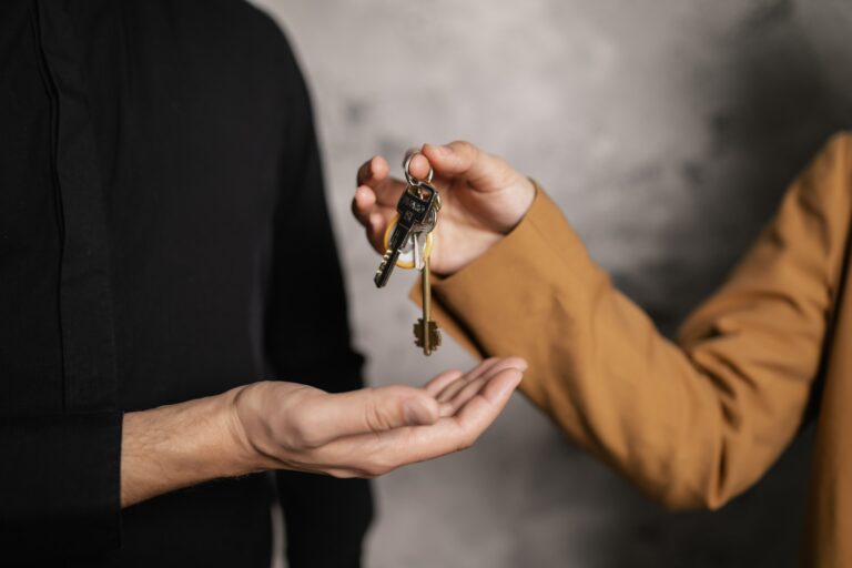 https://cdn.realestatedudes.com/wp-content/uploads/2023/02/pexels-alena-darmel-7642000-768x512-1.jpg